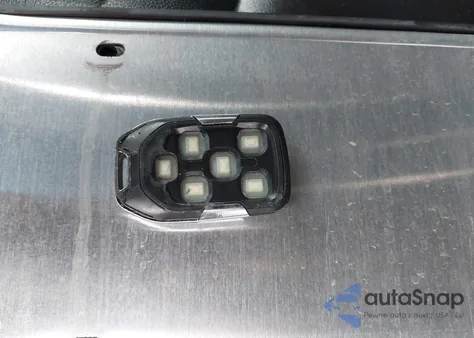 2017 Chevrolet Suburban Lt z USA, uszkodzony, nr VIN 1GNSCHKC0HR153580